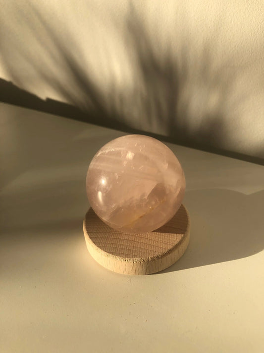 Sphère en quartz roseMaison Bloom Concept 